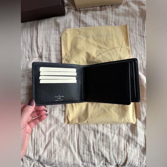 Louis Vuitton men’s wallet - Picture 3 of 6